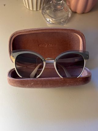 Gafas de sol Miu Miu mujer originales