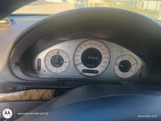 Mercedes-Benz Clase E 2004