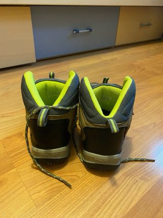 Botas de montaña marrones Talla 45 Marca Tenth