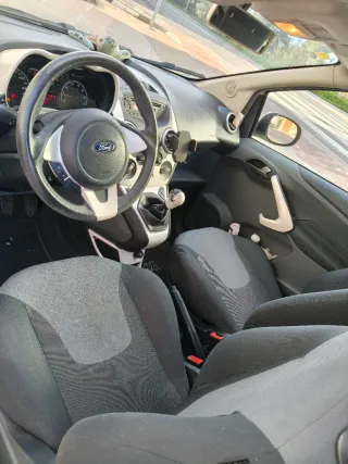 Ford Ka Titanium 2016 con 22.000 Km