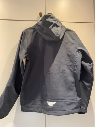 Anorak CMP negro con capucha