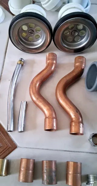 Material fontanería varios