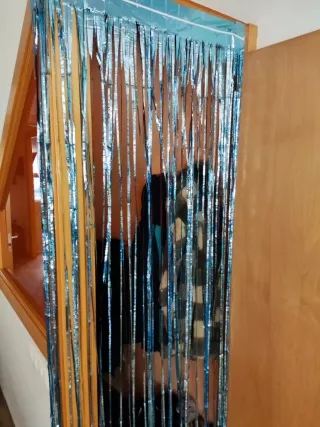 Cortina metálica azul y plateada nueva a estrenar