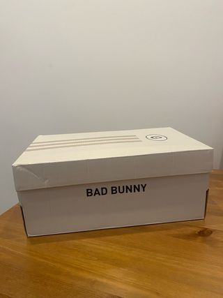 Zapatillas Adidas Campus x Bad Bunny Marrón/Blanco