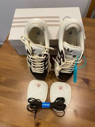 Zapatillas Adidas Campus x Bad Bunny Marrón/Blanco