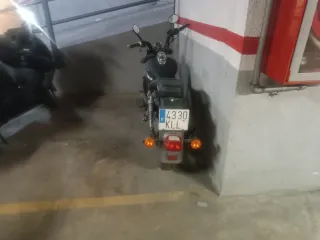 Keeway Custom Manual Negra