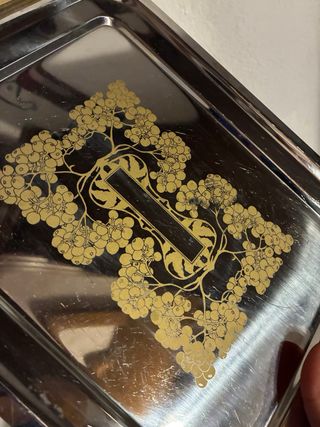 Vassoio Acciaio Inox con Manici Dorati