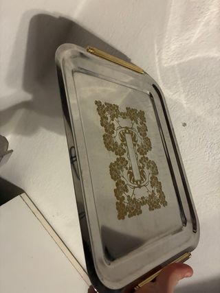 Vassoio Acciaio Inox con Manici Dorati