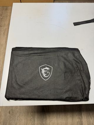 MSI GP76 Leopard RTX 3070 con mochila y raton