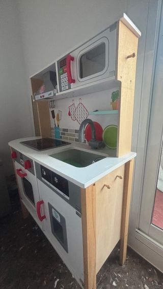 Cocina de juguete de madera