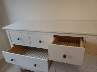 Cómoda Ikea Hemnes 8 cajones