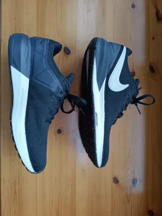 Zapatillas Nike Zoom Structure 22 Negras