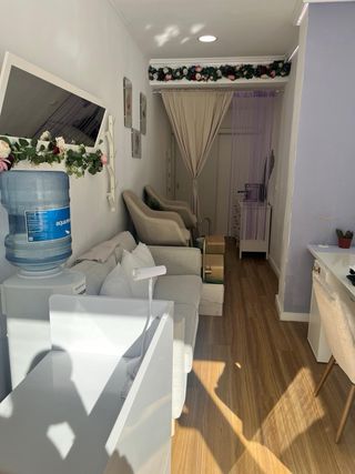 Traspaso salon de belleza Salon de uñas