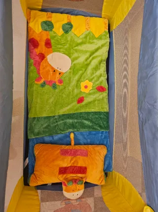 Colchón, saco y almohada de cuna viaje