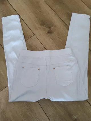 Pantalones blancos capri