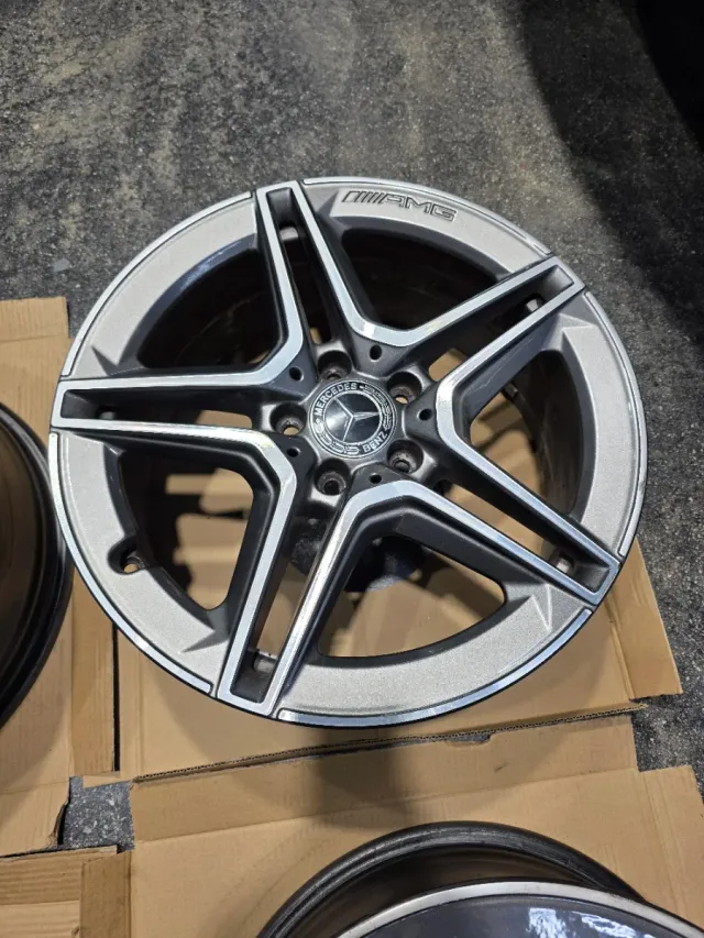 Llantas Originales Mercedes W177 Clase A (4uds)