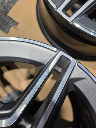 Llantas Originales Mercedes W177 Clase A (4uds)