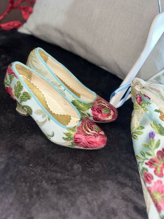 Traje de fallera talla 34 XS morado