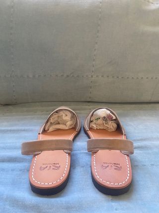 Menorquinas Ria Menorca Beige de piel