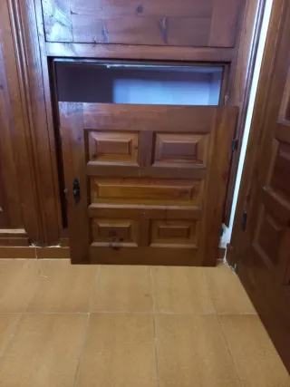 En Alicante: Gran frente armario estilo castellano