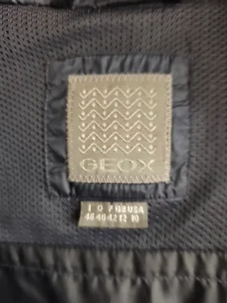 Plumas azul con capucha