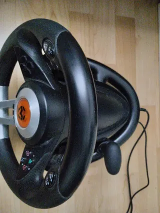 Volante Krom con Pedales