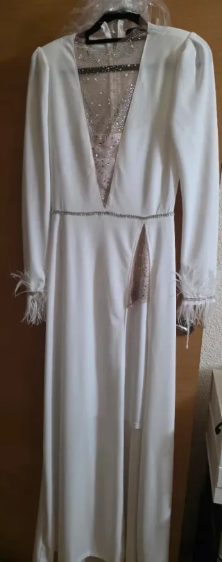 Vestido fiesta/ceremonia blanco con plumas