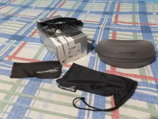 Gafas de Sol Arnette Negras