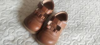 Vendo zapatos de niña