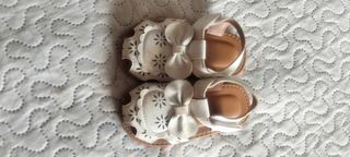 Vendo zapatos de niña