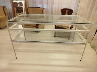 Mostrador expositor de hierro y cristal