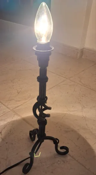 Pie de lámpara forja negro