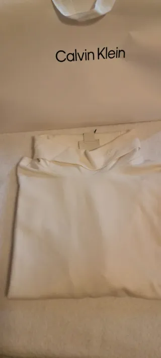 Buso Calvin Klein Talla S Blanco