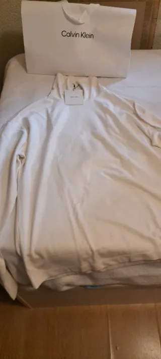 Buso Calvin Klein Talla S Blanco