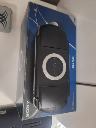 Consola Sony PSP Giga Pack + Juegos