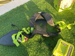 Desbrozadora Ryobi con Batería y Cargador