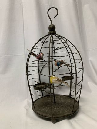 Jaula decorativa vintage con pájaros