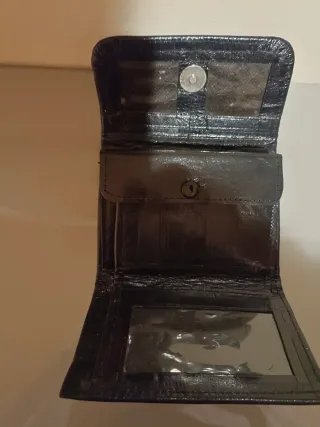 Cartera de polipiel negra