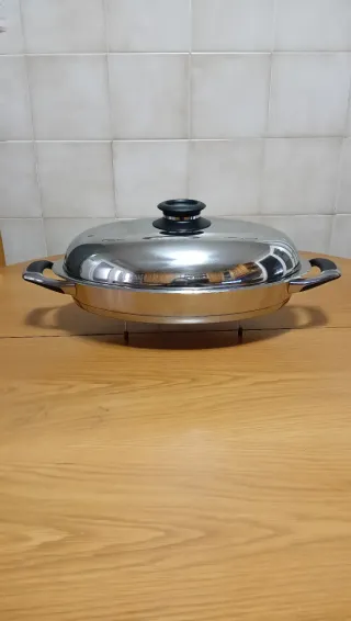 ESPECTACULAR Olla AMC 38x24cm inducción