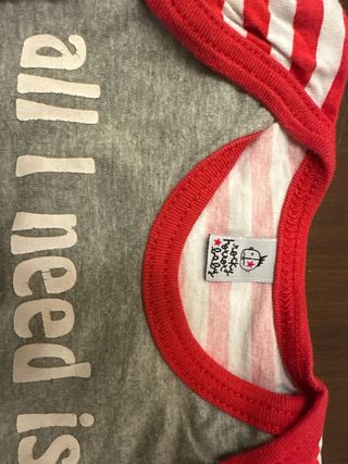 Body Bebé All I Need Is Mom Talla 9-12 Meses.