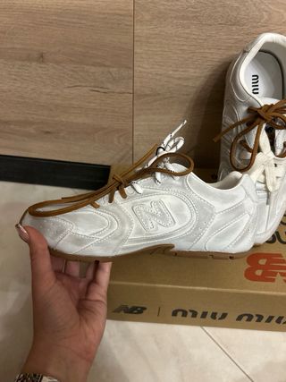 Tênis Miu Miu x New Balance Branco