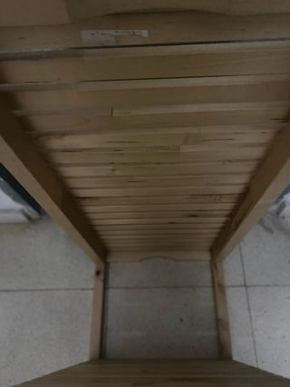 Banco zapatero de madera con estante
