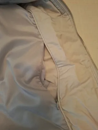 Plumas largo mujer talla 40 con capucha. Gris clar