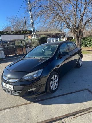 Opel Astra 2015