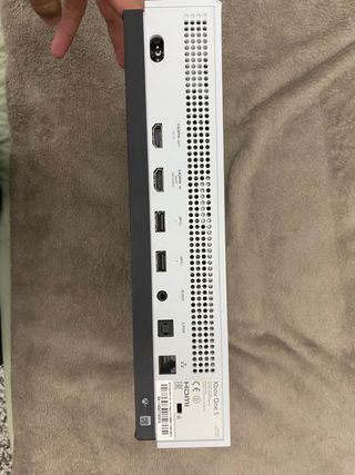 Xbox One S con FIFA 20