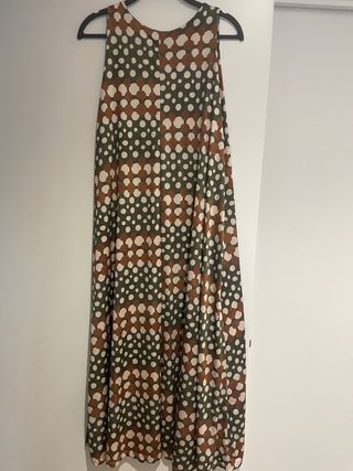 Vestido largo estampado lunares