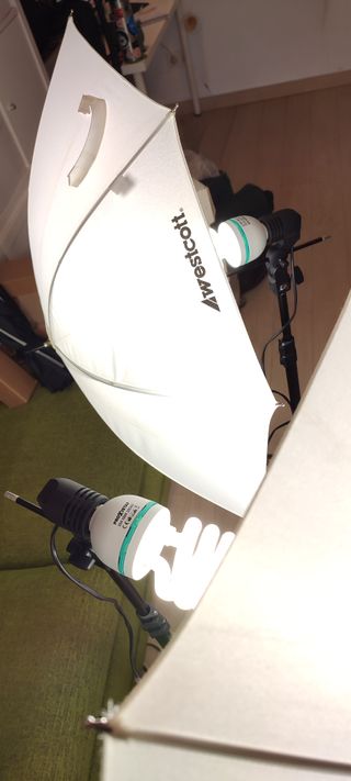 Kit 2 Focos de fotografía + Paraguas + Pies