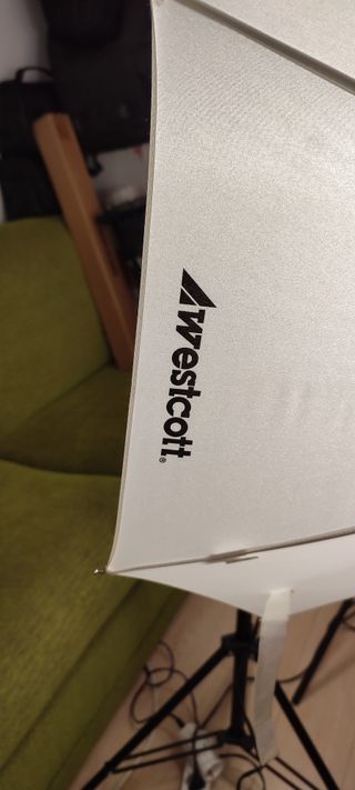 Kit 2 Focos de fotografía + Paraguas + Pies