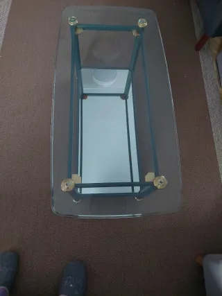 Mesa de centro cristal y metal dorado