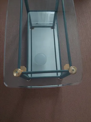 Mesa de centro cristal y metal dorado